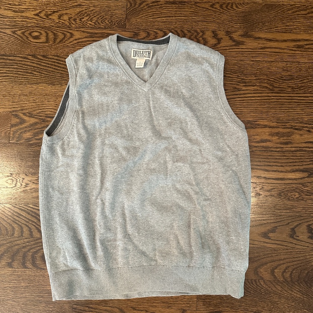 Duluth Trading Co Men's V-Neck Gray Sweater Vest